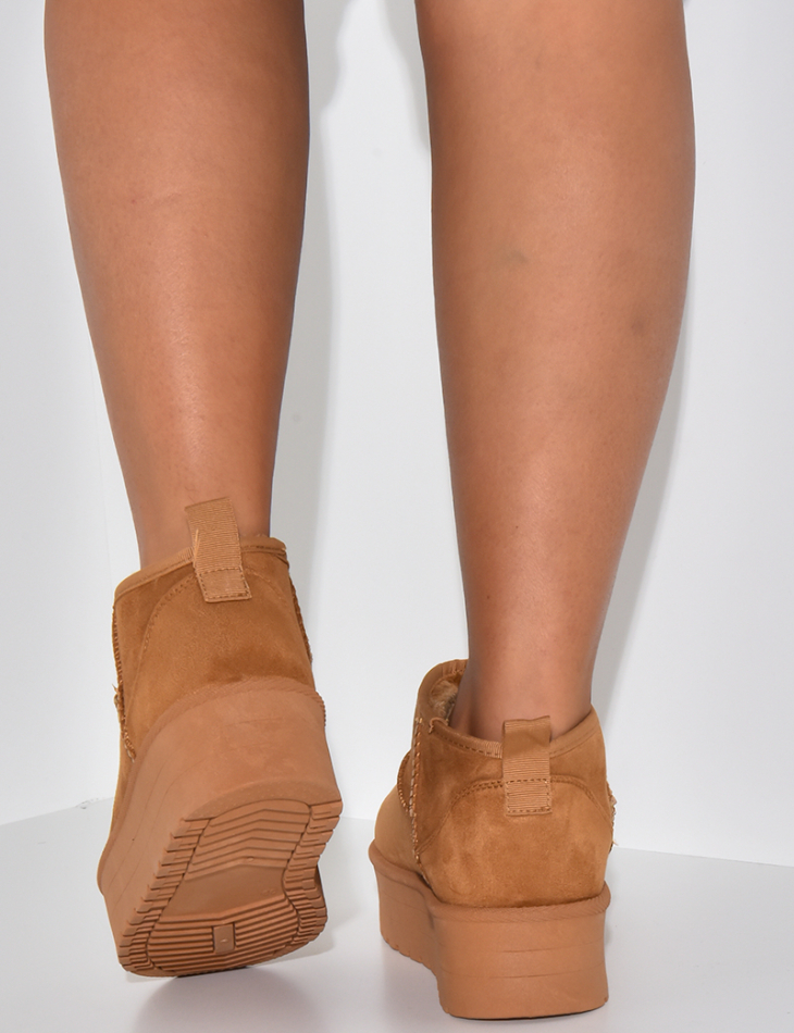 Bottines en suédine fourrées Bottines en suédine fourrées