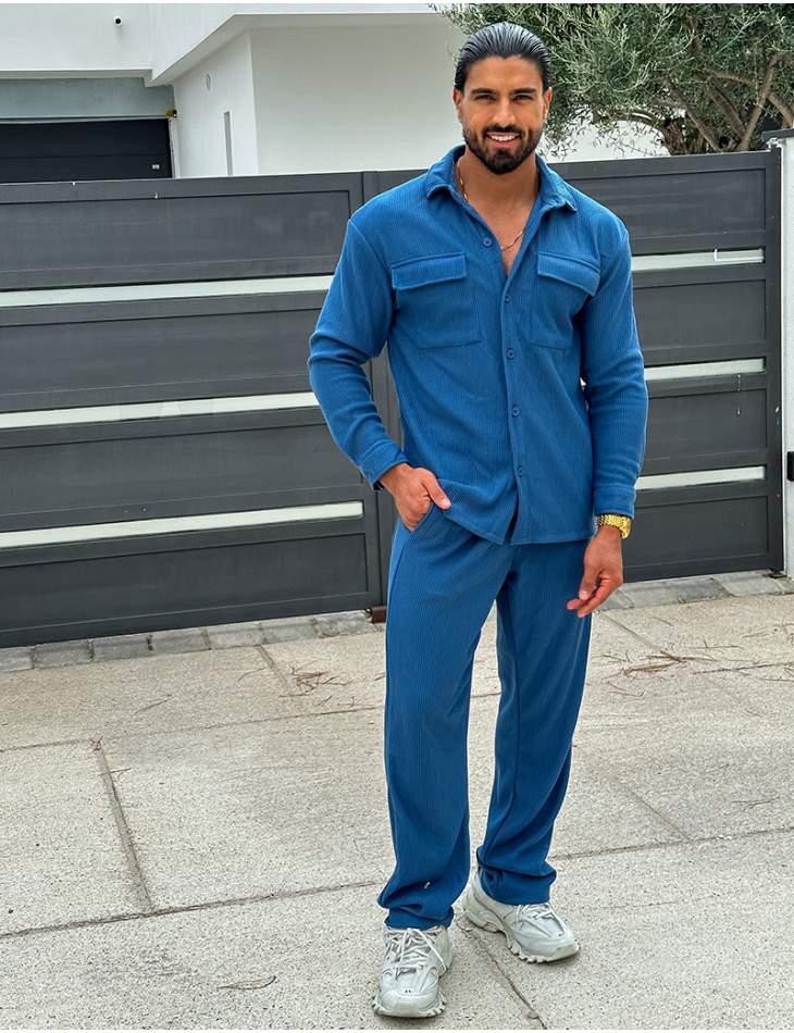 Ensemble pantalon et chemise à poches côtelé Ensemble pantalon et chemise à poches côtelé