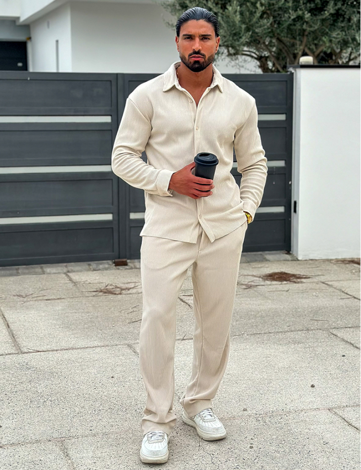 Ensemble pantalon et chemise plissé Ensemble pantalon et chemise plissé