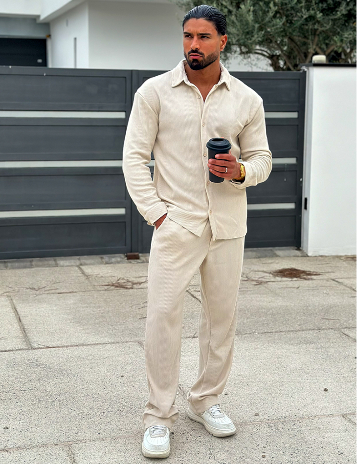 Ensemble pantalon et chemise plissé Ensemble pantalon et chemise plissé