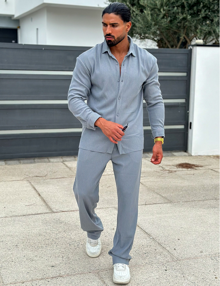 Ensemble pantalon et chemise plissé Ensemble pantalon et chemise plissé