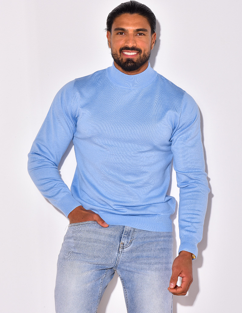 Pull fin à petit col