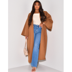 Langer & dicker Kimono aus Filz.   Langer & dicker Kimono aus Filz.