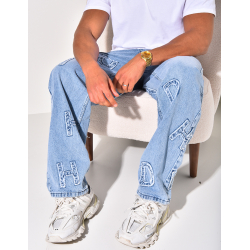 Jeans coupe large avec lettres en relief Jeans coupe large avec lettres en relief