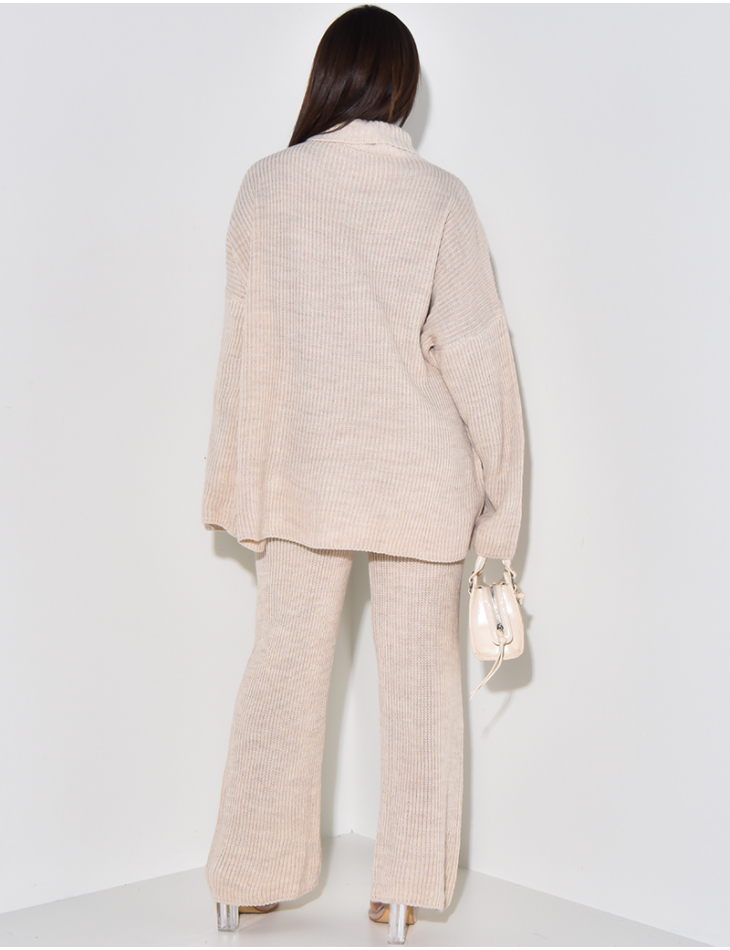 Set aus Oversize-Pullover & Wollhose   Set aus Oversize-Pullover & Wollhose