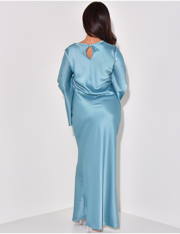 Robe longue en satin à manches évasées Robe longue en satin à manches évasées