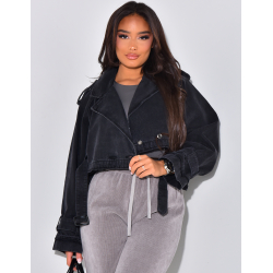 Kurze Jeansjacke im Perfecto-Stil