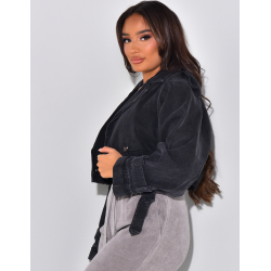 Kurze Jeansjacke im Perfecto-Stil