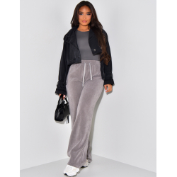 Kurze Jeansjacke im Perfecto-Stil