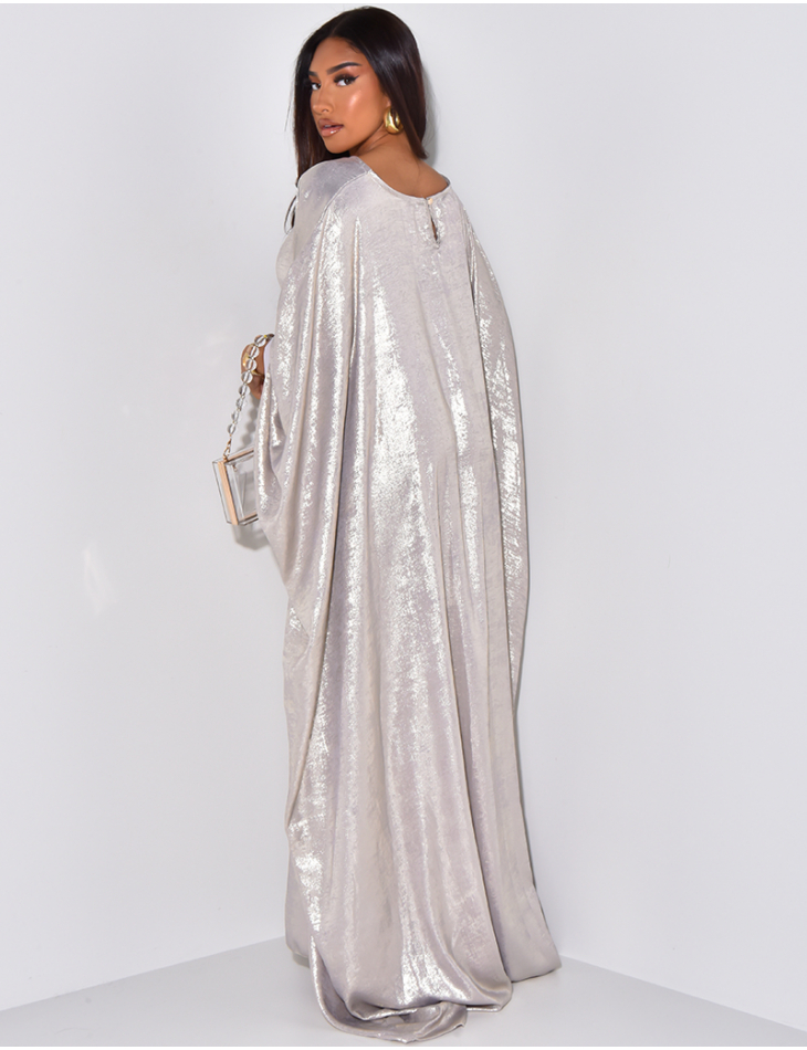Robe ample ajustée à la taille en tissu métallique
