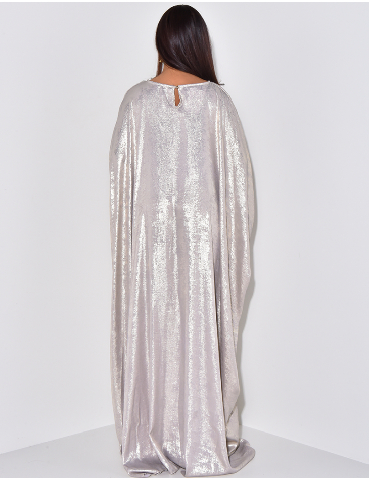 Robe ample ajustée à la taille en tissu métallique