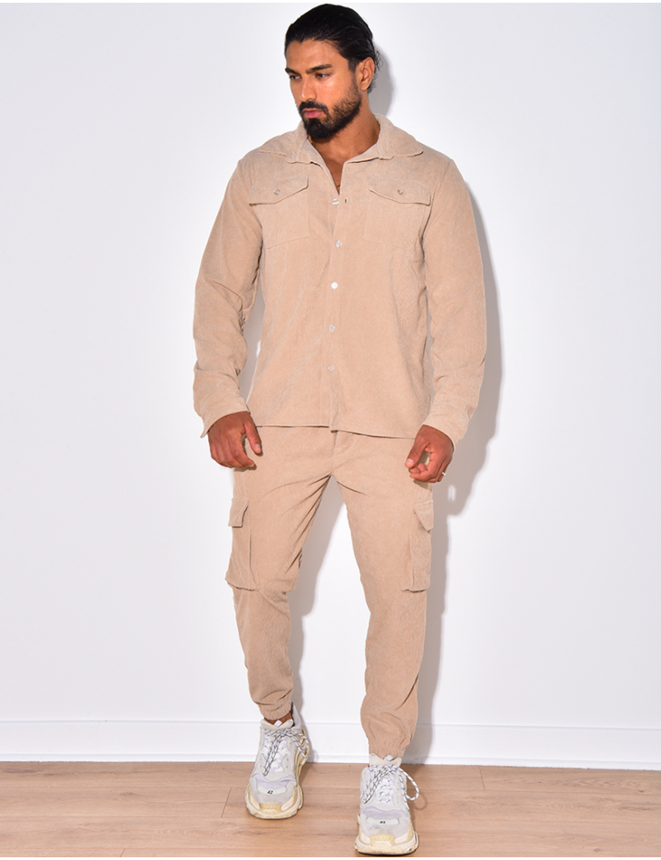 Set aus Hose und Hemd Set aus Hose und Hemd