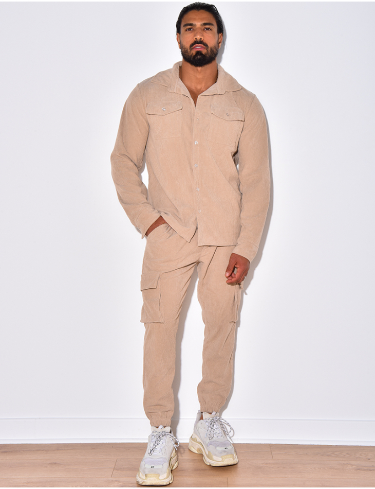 Set aus Hose und Hemd Set aus Hose und Hemd