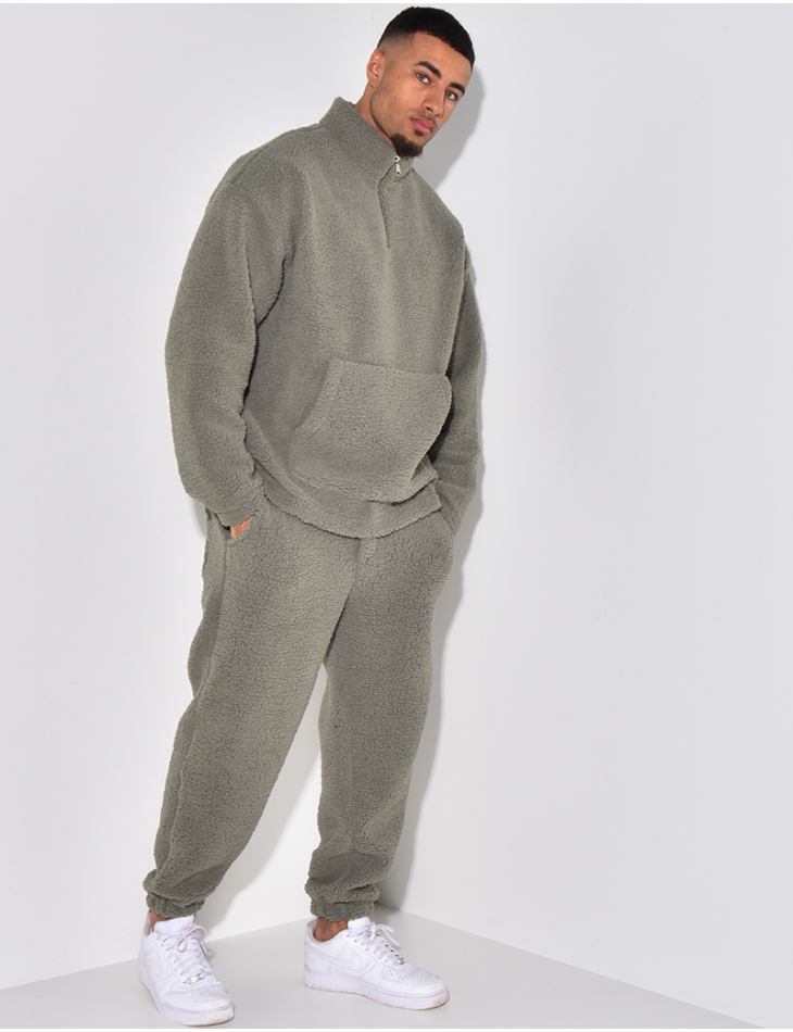 Ensemble pantalon et pull en peau de mouton Ensemble pantalon et pull en peau de mouton