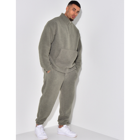 Ensemble pantalon et pull en peau de mouton Ensemble pantalon et pull en peau de mouton
