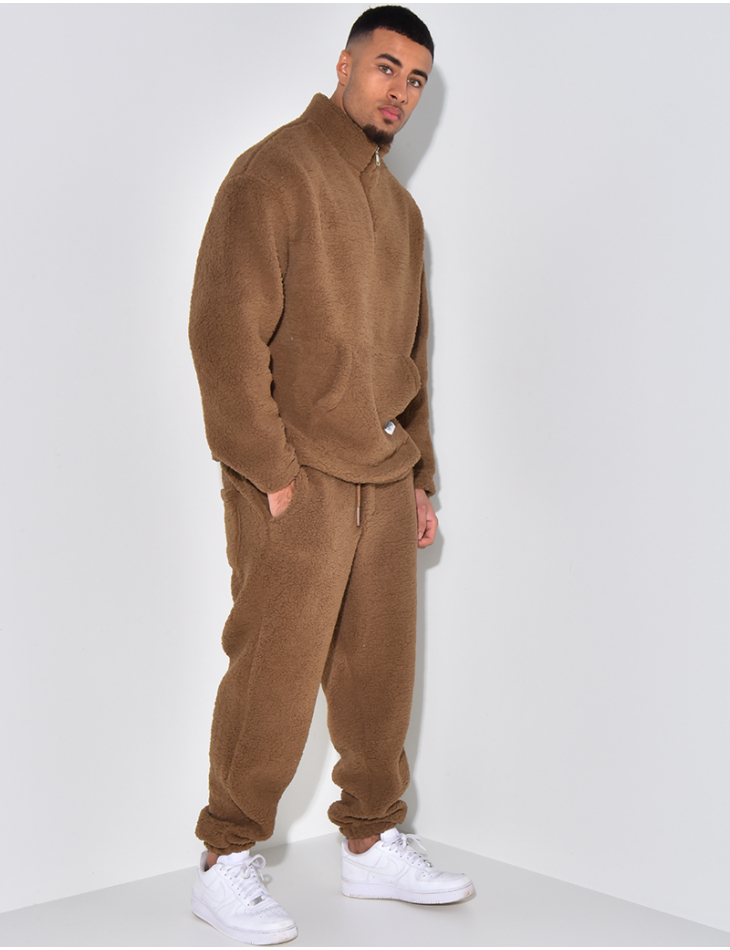 Ensemble pantalon et pull en peau de mouton Ensemble pantalon et pull en peau de mouton