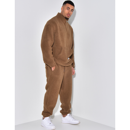 Ensemble pantalon et pull en peau de mouton Ensemble pantalon et pull en peau de mouton