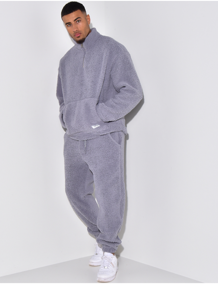 Ensemble pantalon et pull en peau de mouton Ensemble pantalon et pull en peau de mouton