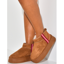 Bottines compensées fourrées en suédine brodées Bottines compensées fourrées en suédine brodées