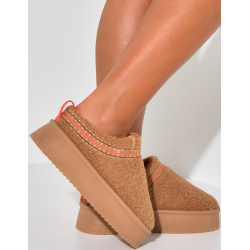 Chaussons compensées en peau de mouton brodées Chaussons compensées en peau de mouton brodées