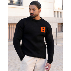 Pull épais avec la lettre H