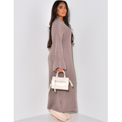 Robe en laine à manches retroussées Robe en laine à manches retroussées