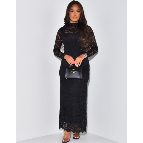 Robe longue en dentelle