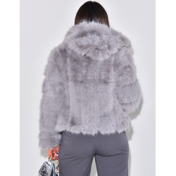 Veste en fausse fourrure à capuche Veste en fausse fourrure à capuche
