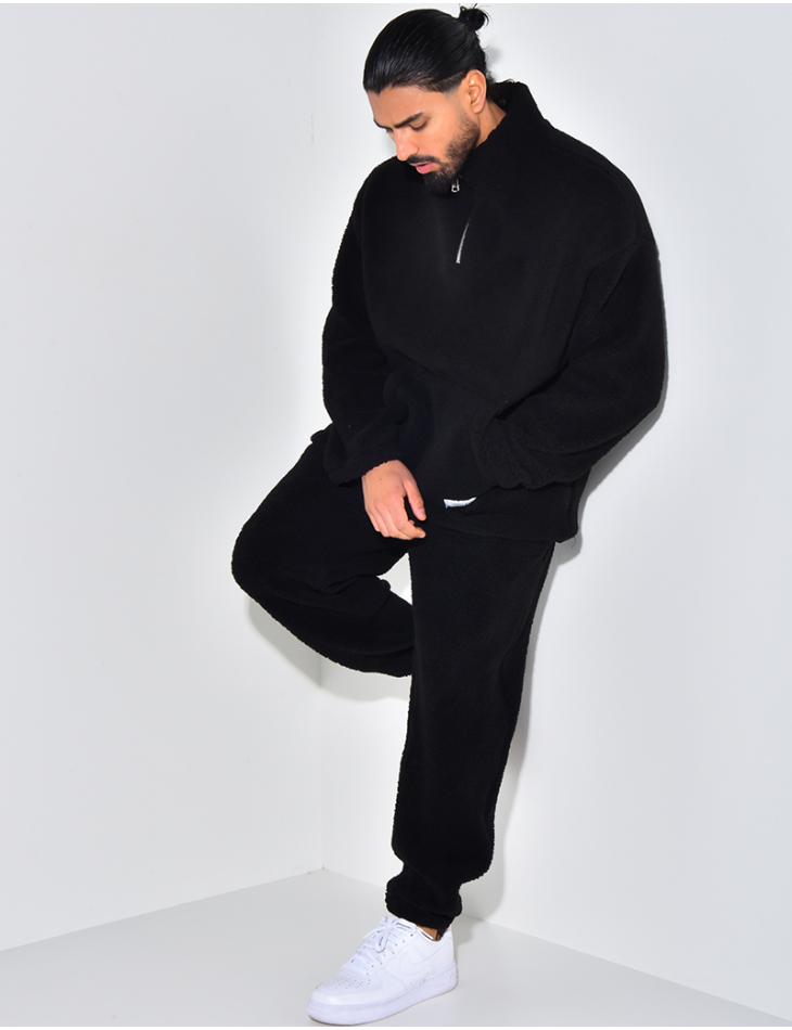 Ensemble pantalon et pull en peau de mouton Ensemble pantalon et pull en peau de mouton