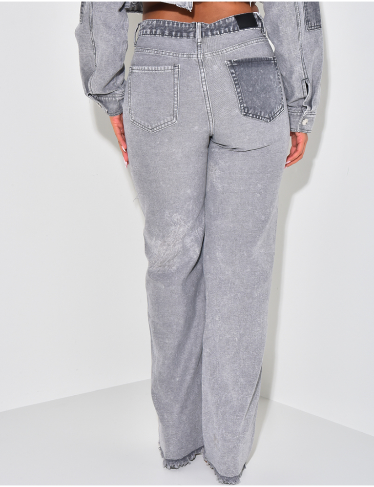 Washed straight-leg jeans with contrasting inserts Washed straight-leg jeans with contrasting inserts