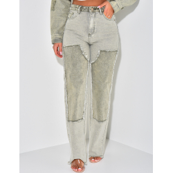 Jeans effet délavé à empiècements contrastants Jeans effet délavé à empiècements contrastants