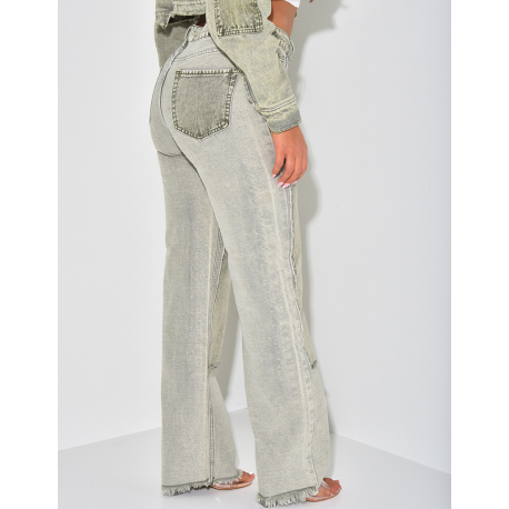 Jeans effet délavé à empiècements contrastants Jeans effet délavé à empiècements contrastants