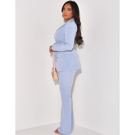 Ensemble de tailleur à ceinture large et pantalon patte d'eph effet lin Ensemble de tailleur à ceinture large et pantalon patte d'eph effet lin