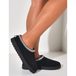 Bestickte Hausschuhe aus Wildleder