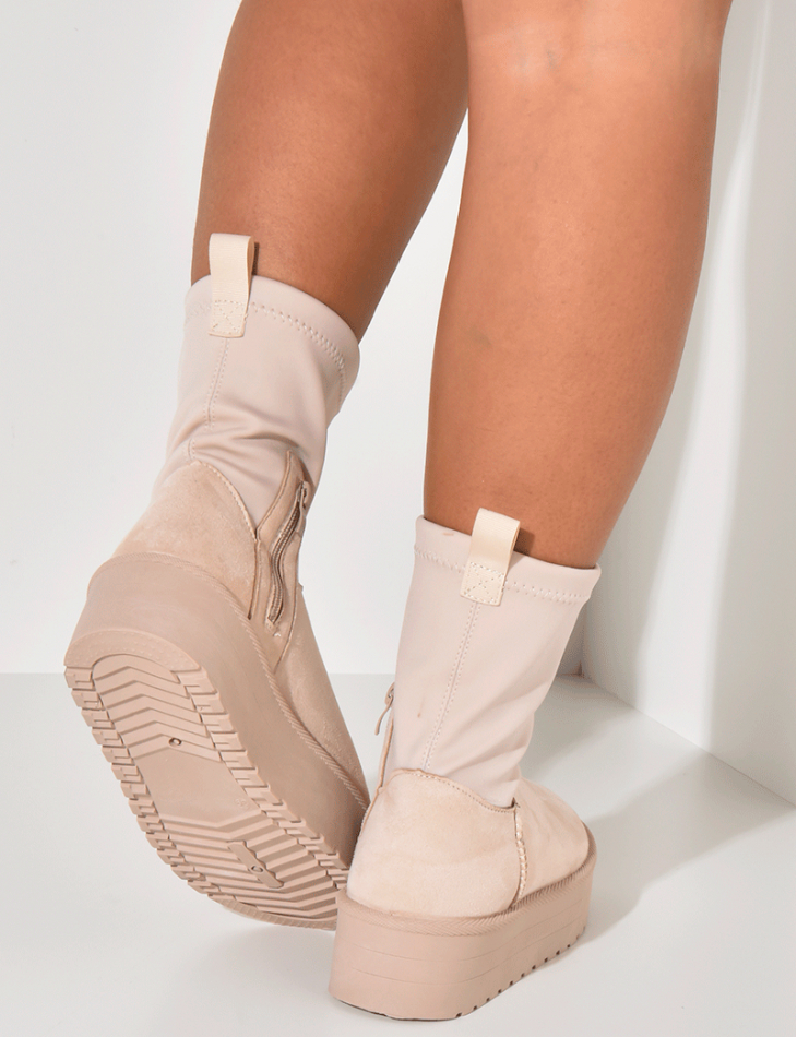 Bottines en suédine à petite fermeture éclaire Bottines en suédine à petite fermeture éclaire