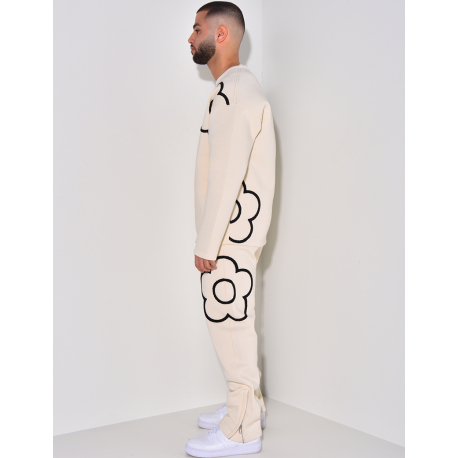 Ensemble sweat et pantalon à motifs brodés Ensemble sweat et pantalon à motifs brodés
