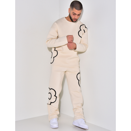 Ensemble sweat et pantalon à motifs brodés Ensemble sweat et pantalon à motifs brodés
