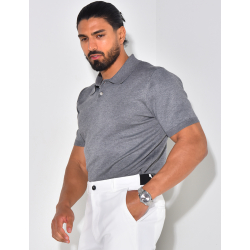 Geripptes Poloshirt mit kurzen Ärmeln  Geripptes Poloshirt mit kurzen Ärmeln