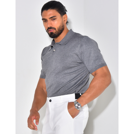 Geripptes Poloshirt mit kurzen Ärmeln  Geripptes Poloshirt mit kurzen Ärmeln