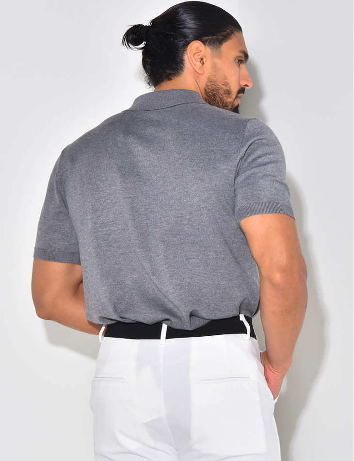 Geripptes Poloshirt mit kurzen Ärmeln  Geripptes Poloshirt mit kurzen Ärmeln