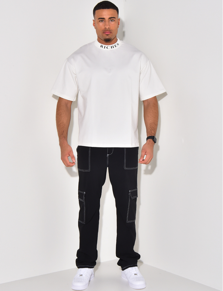 T-shirt with rich collar writing T-shirt with rich collar writing