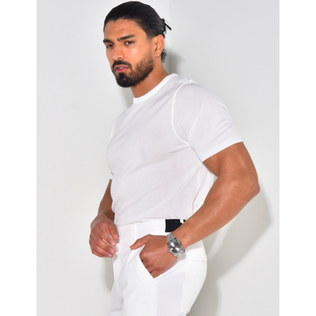 Dünnes geripptes T-Shirt   Dünnes geripptes T-Shirt