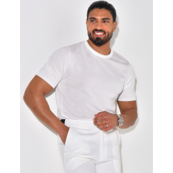 Dünnes geripptes T-Shirt   Dünnes geripptes T-Shirt