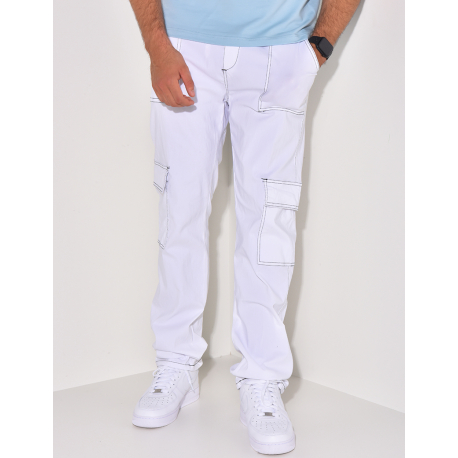 Cargo trousers with pockets