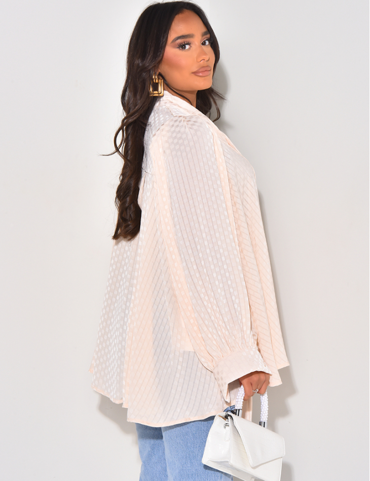 Chemisier à motif damier ton sur ton à nouer au col Chemisier à motif damier ton sur ton à nouer au col