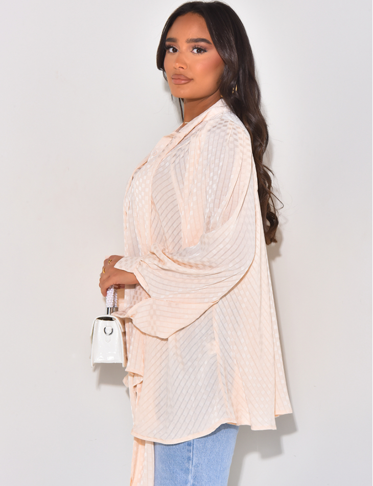 Chemisier à motif damier ton sur ton à nouer au col Chemisier à motif damier ton sur ton à nouer au col