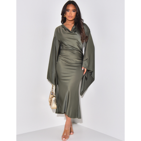 Langes Satinkleid mit drapiertem Kragen & ausgestellten Ärmeln *in beide Richtungen tragbar Langes Satinkleid mit drapiertem Kragen & ausgestellten Ärmeln *in beide Richtungen tragbar