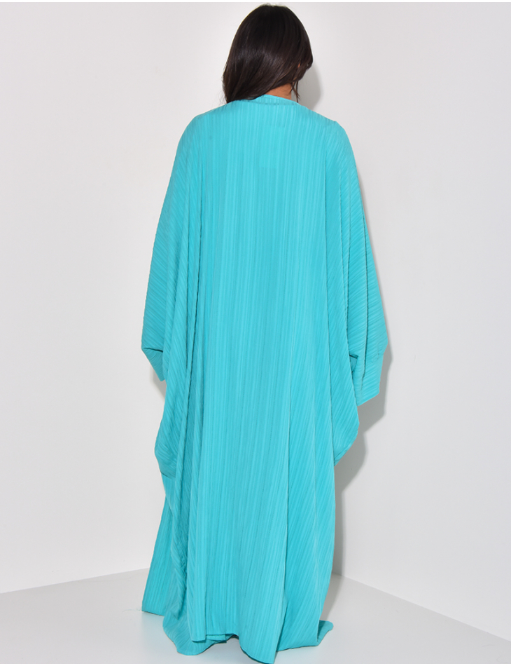 Texturiertes Ensemble aus langem Kimono und gerader Hose.