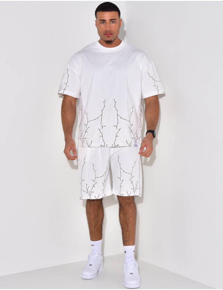 Ensemble short et t-shirt à broderie floral  Ensemble short et t-shirt à broderie floral