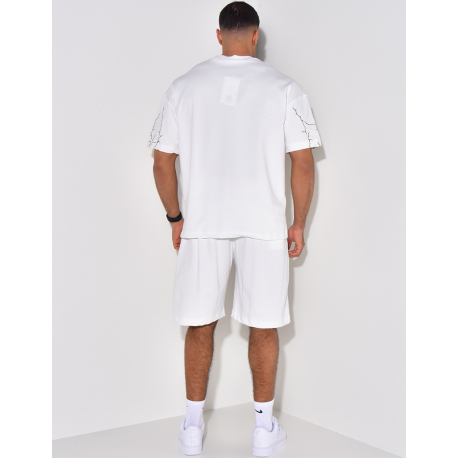 Ensemble short et t-shirt à broderie floral  Ensemble short et t-shirt à broderie floral